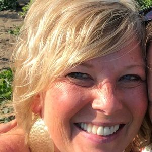 Meet your Posher, Nancy